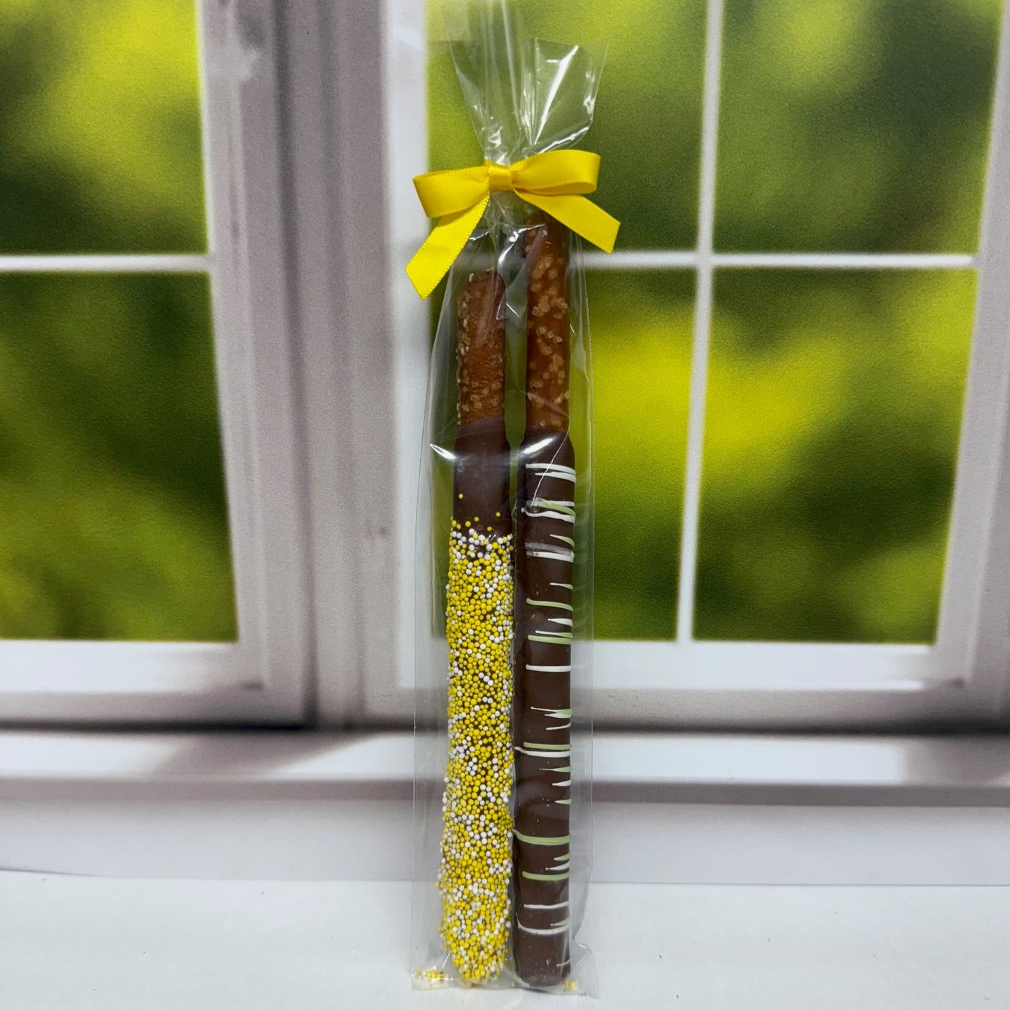 Spring Pretzel Rods - 2 Pack (Milk Chocolate)