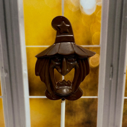 Cackling Witch Pop (Milk Chocolate)