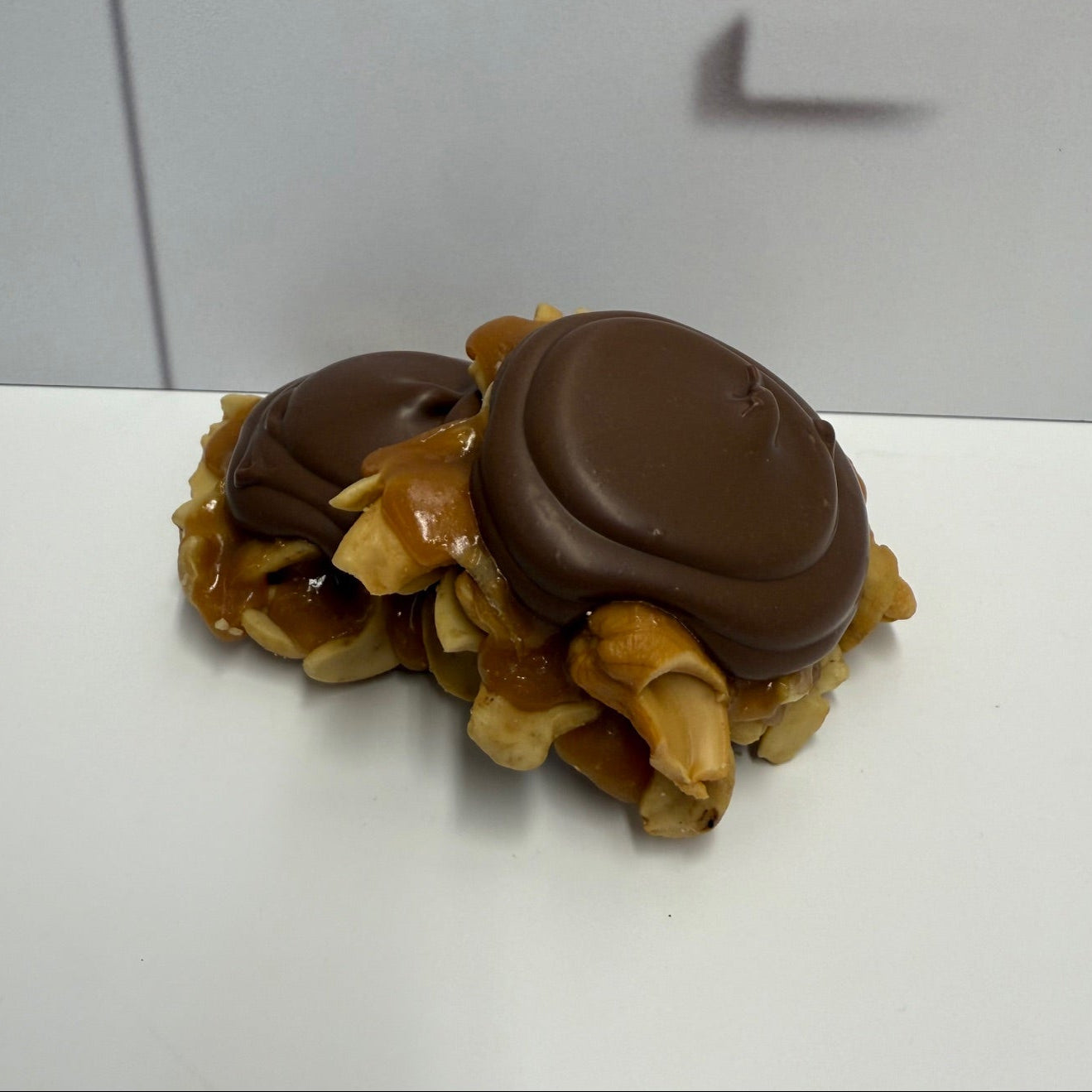 Cashew Caramel Nut Cluster (Jumbo) - Milk Chocolate